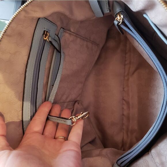 Michael Kors Sky Blue Purse - Picture 8 of 16